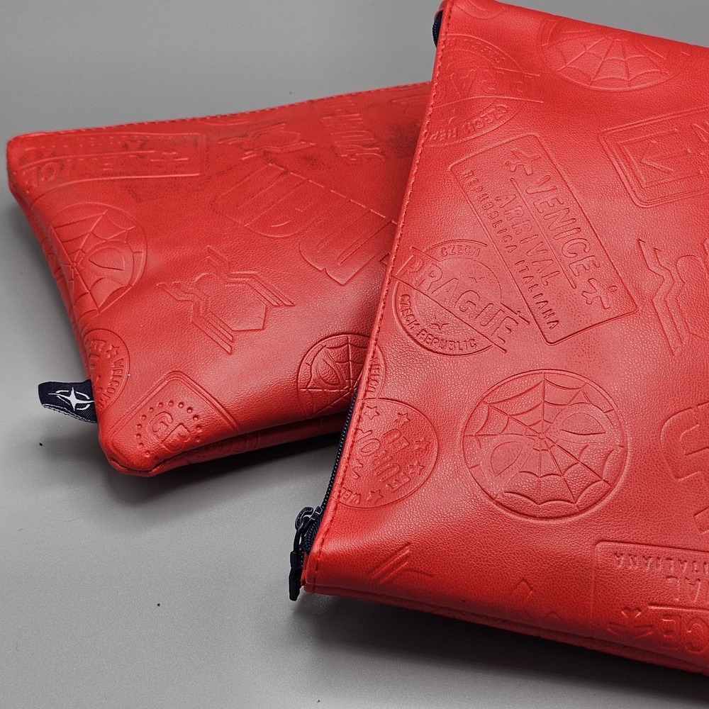 United Airlines Polaris Spiderman Amenity Travel Bag Red Marvel Comics unused - Picture 3 of 13